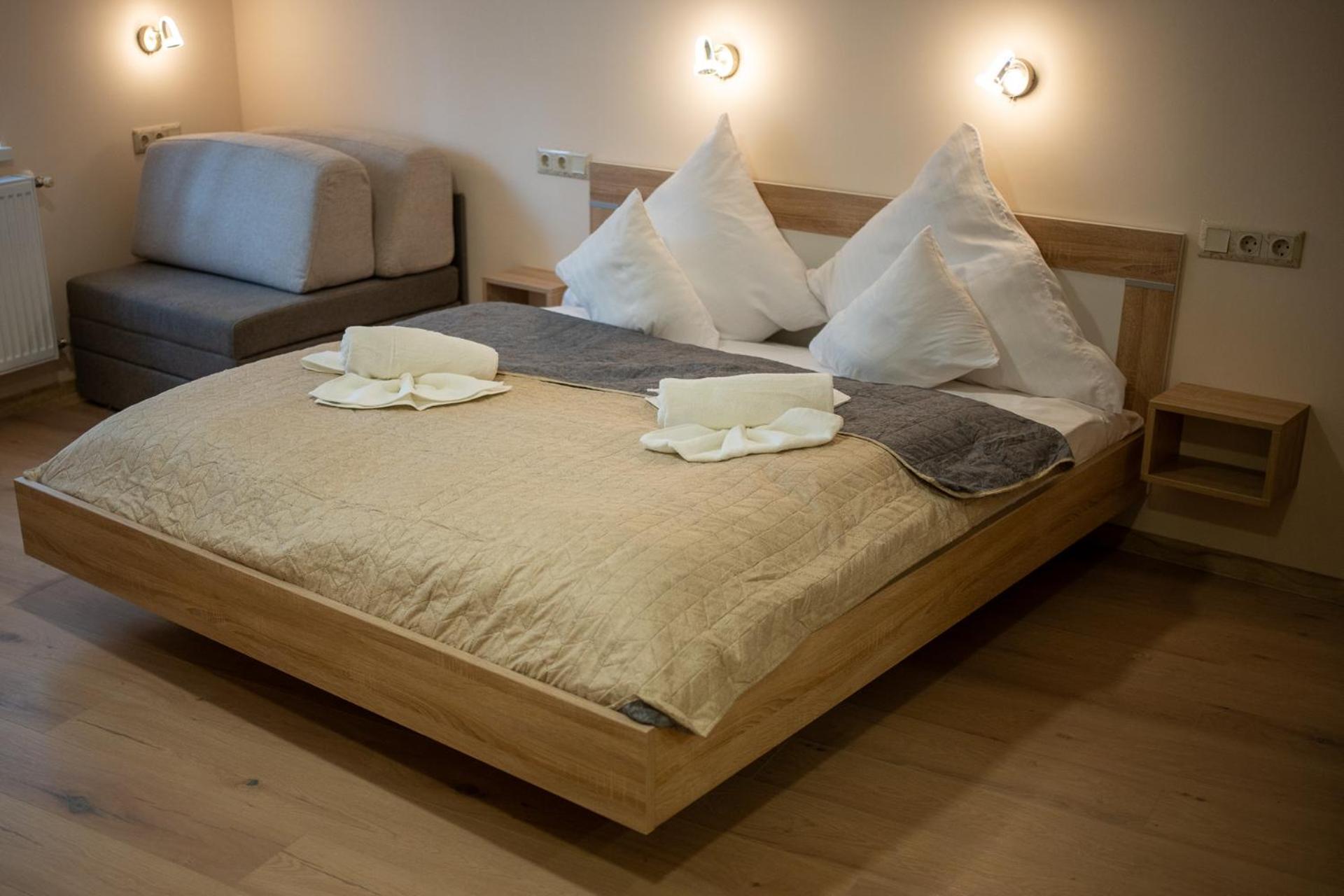 Holiday Apartmanhaz Gyula Esterno foto