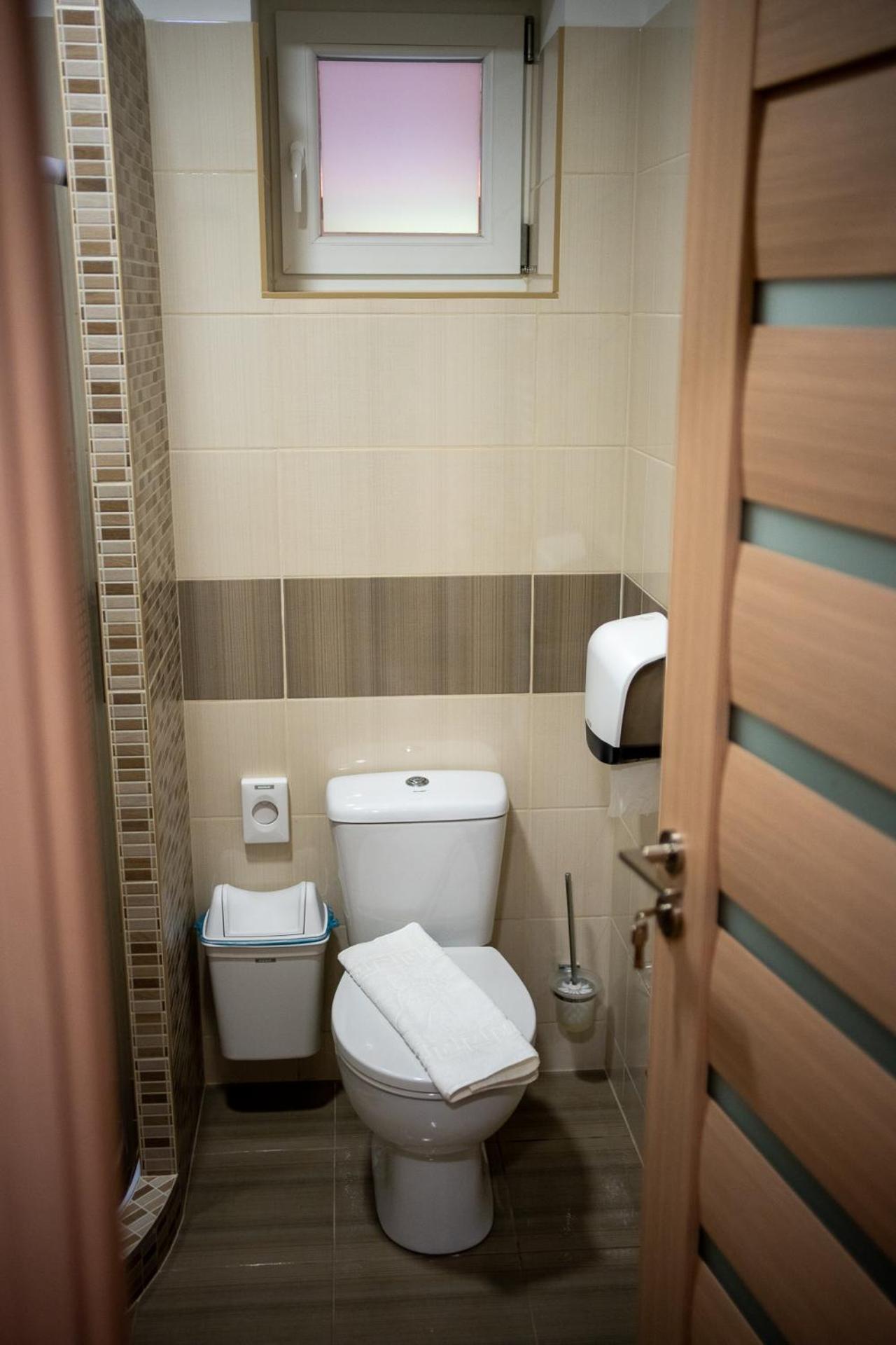 Holiday Apartmanhaz Gyula Esterno foto